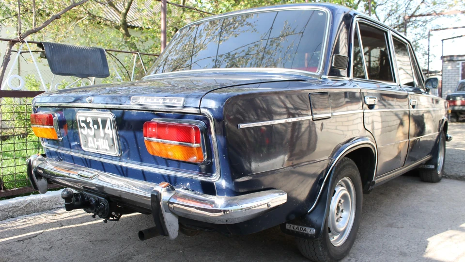 Lada 2103 3