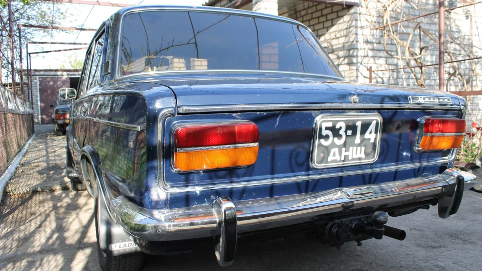 Lada 2103 4