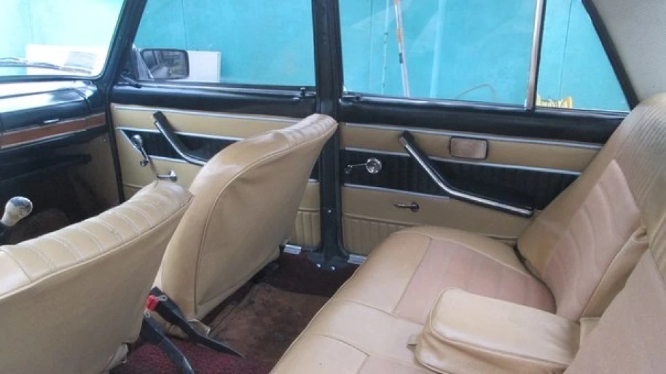 Lada 2103 3