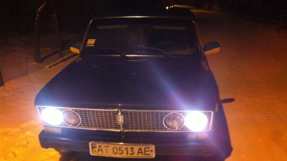 Lada 2103 4