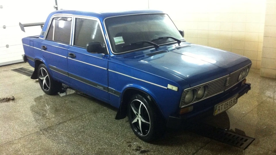 Lada 2103 5