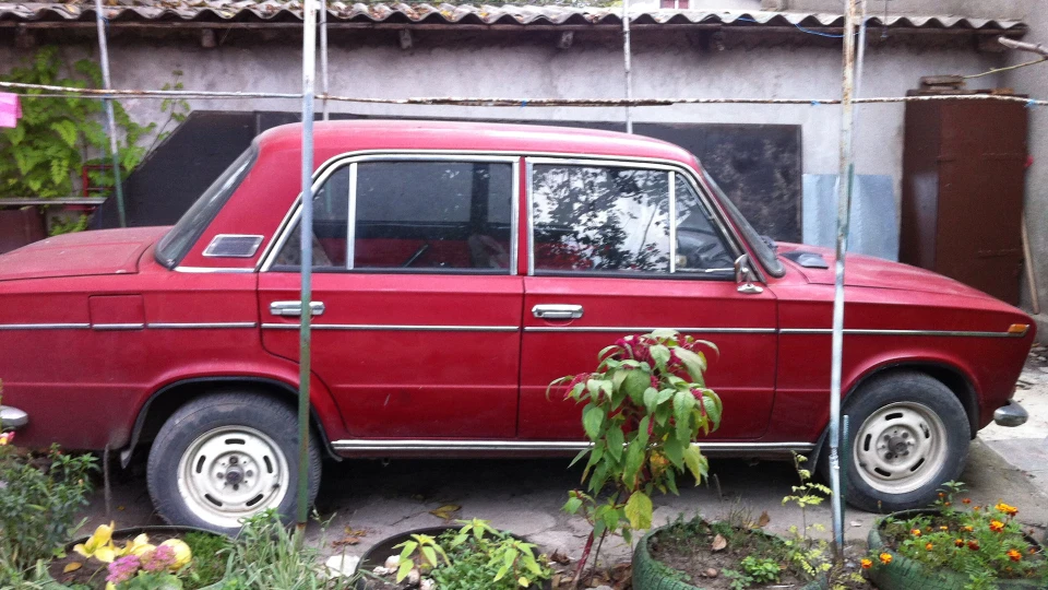 Lada 2103 5