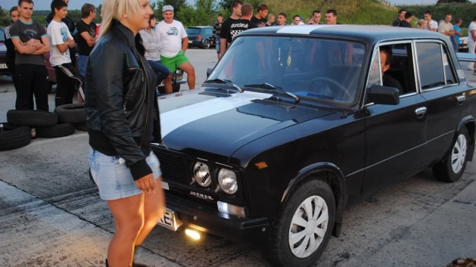 Lada 2103 5