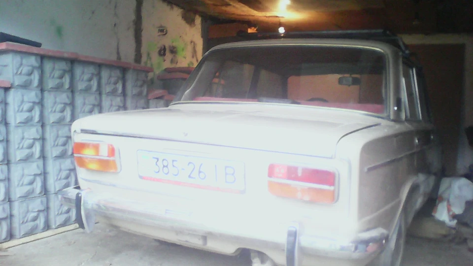 Lada 2103 4