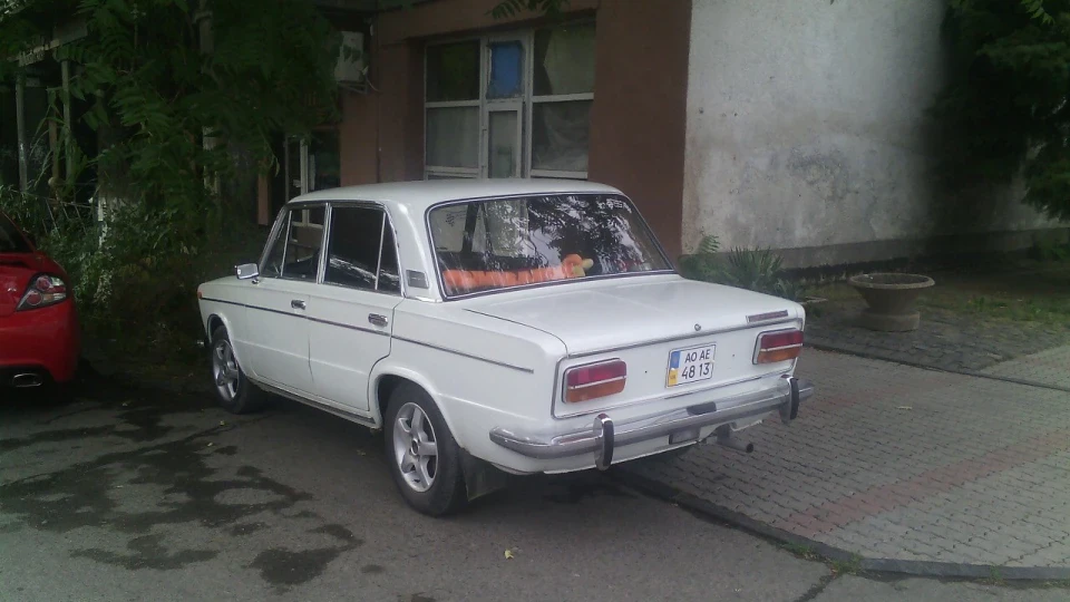 Lada 2103 3