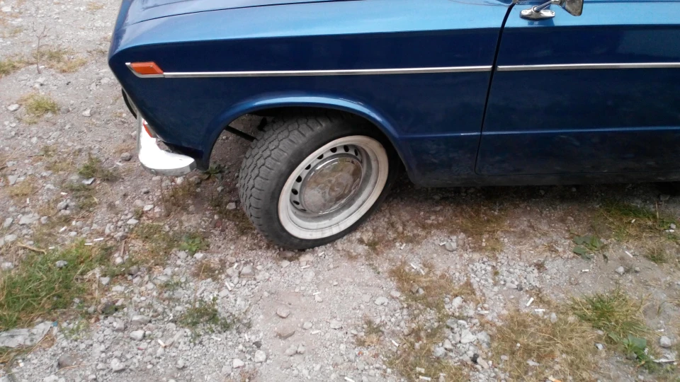 Lada 2103 3