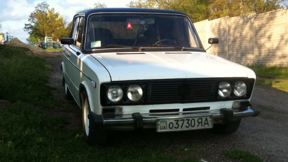 Lada 2103 4