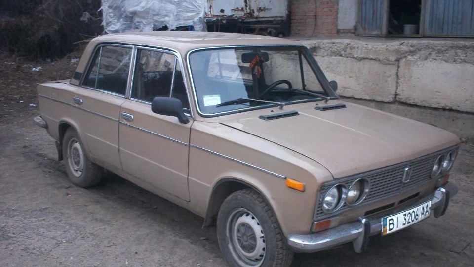 Lada 2103 2