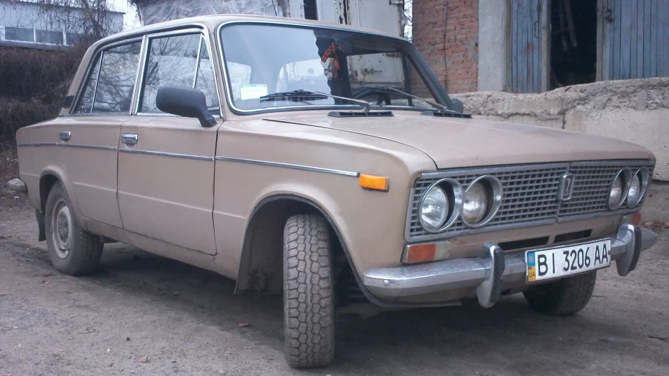 Lada 2103 5
