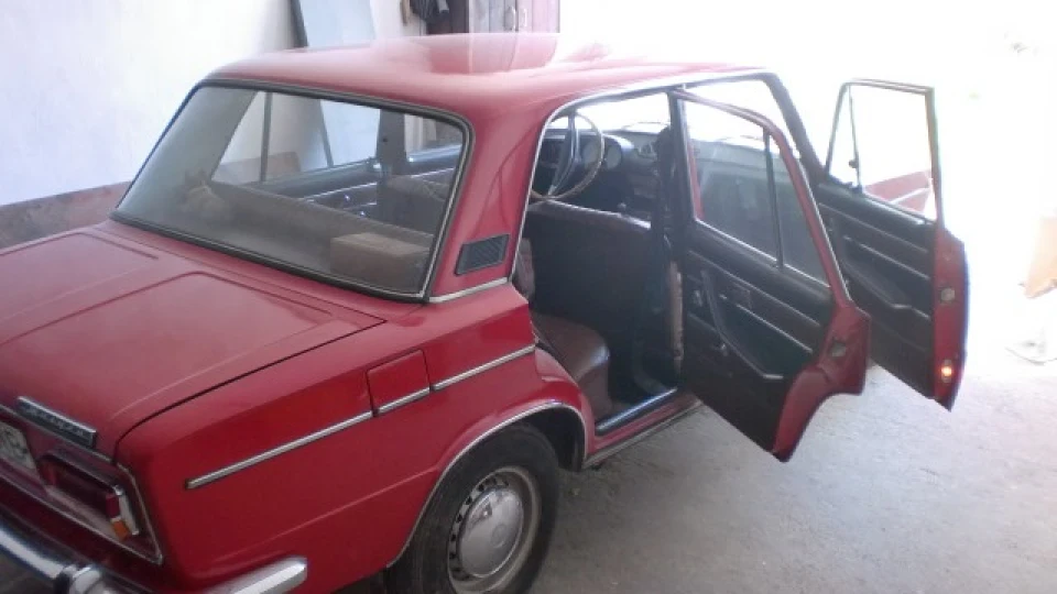 Lada 2103 3