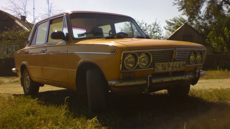 Lada 2103 2