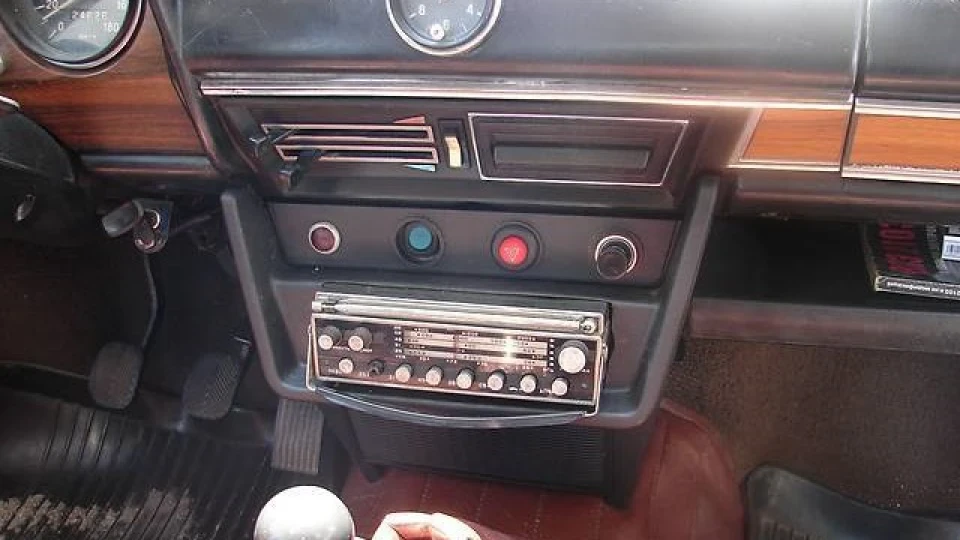 Lada 2103 3