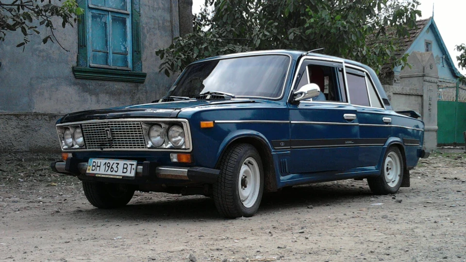 Lada 2103 2