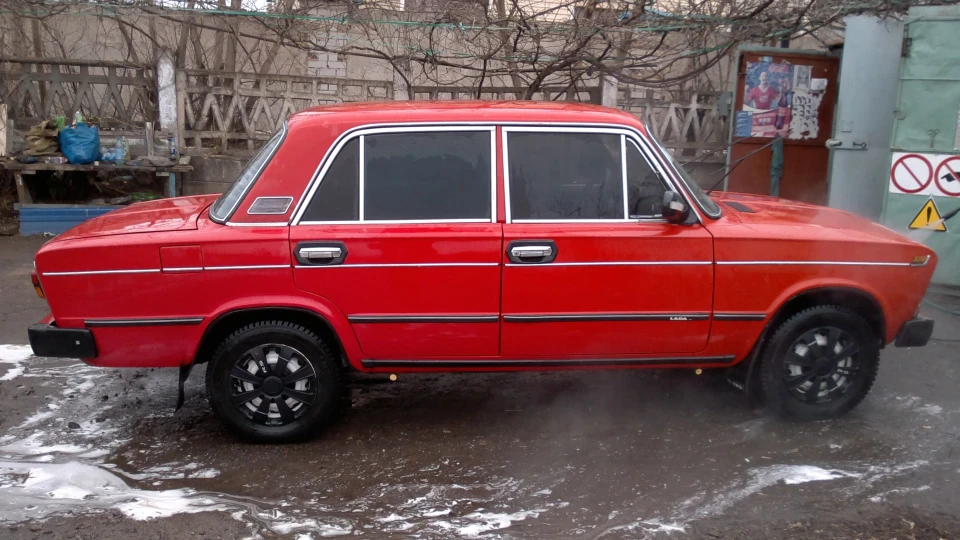 Lada 2103 2