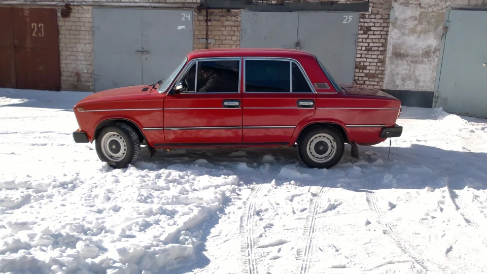 Lada 2103 5