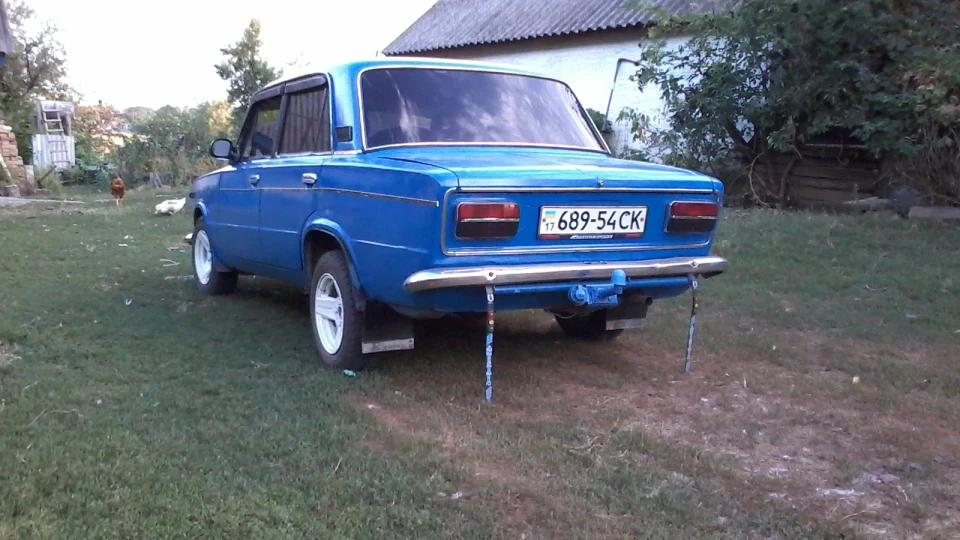 Lada 2103 5