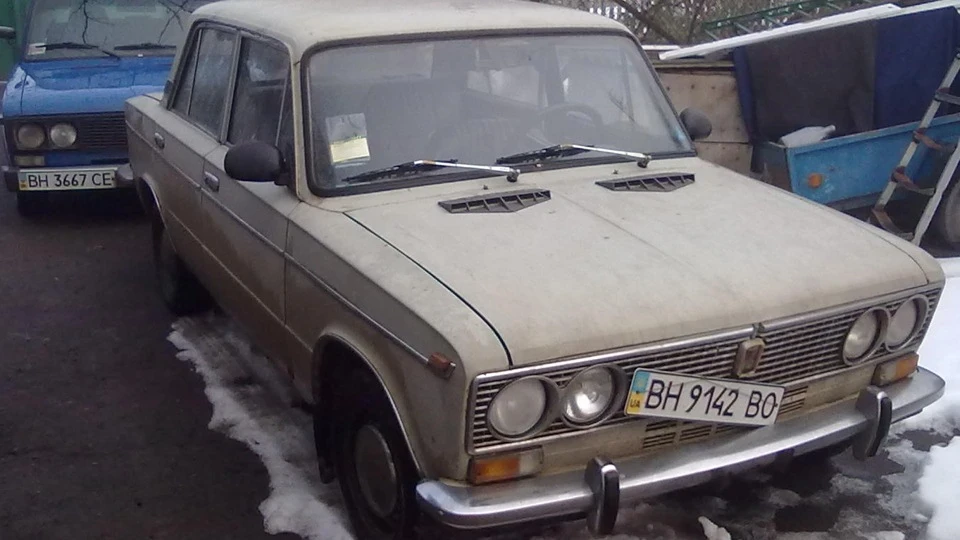 Lada 2103 4