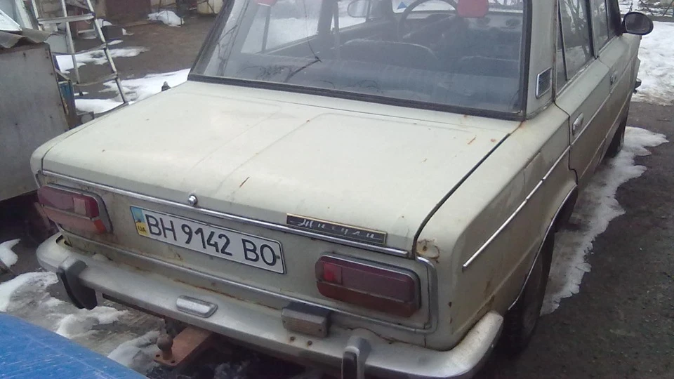 Lada 2103 5