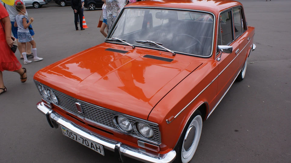Lada 2103 4