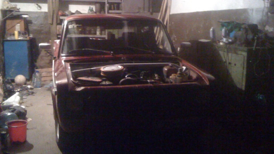 Lada 2103 4