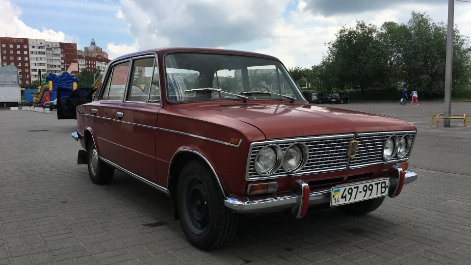 Lada 2103 2
