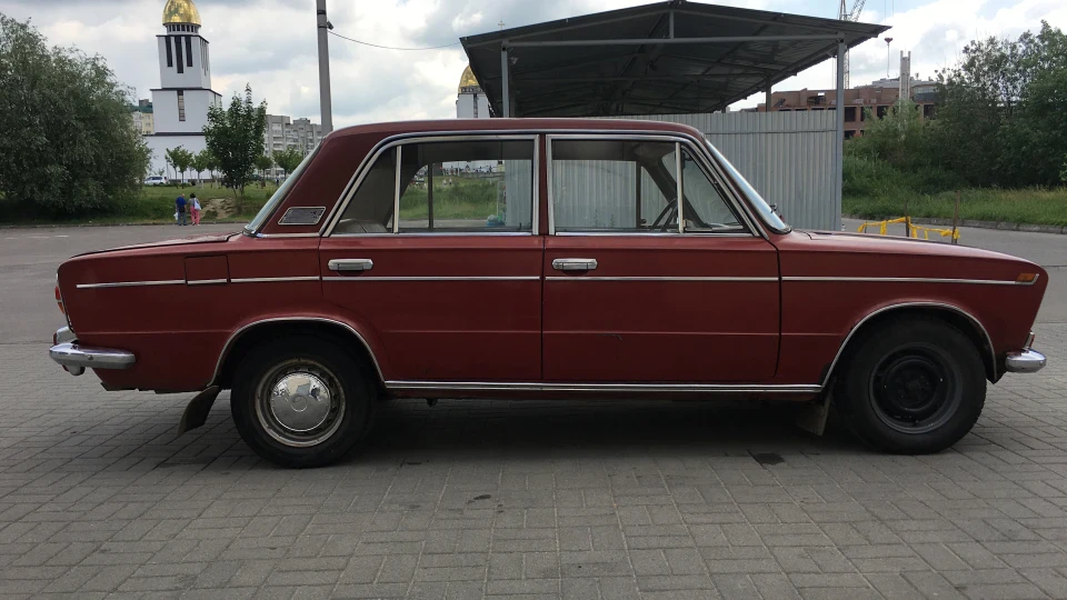 Lada 2103 3