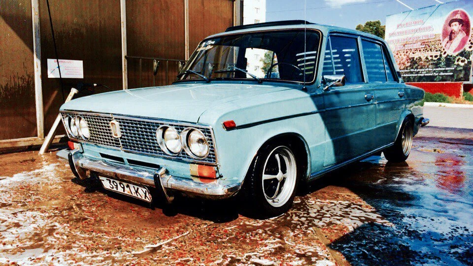 Lada 2103 2
