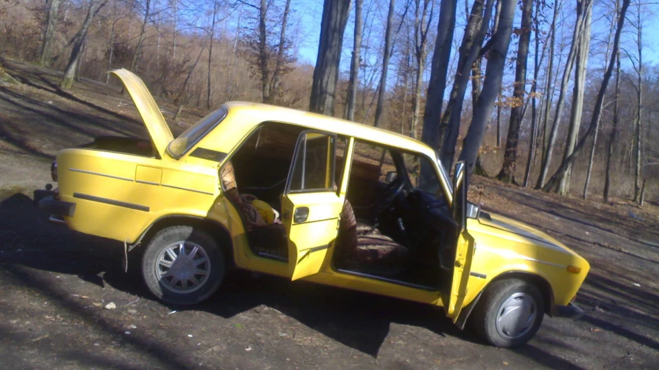 Lada 2103 2