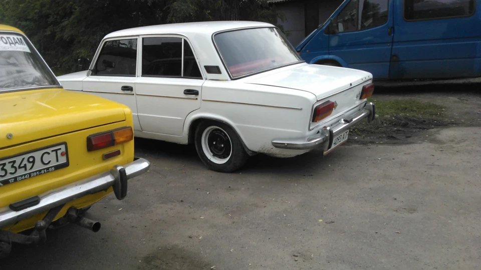 Lada 2103 2