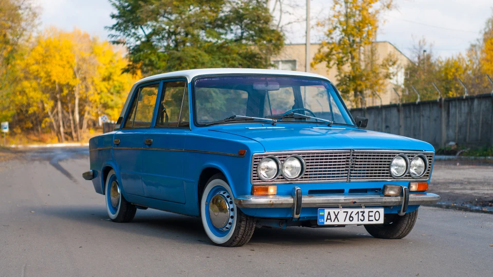 Lada 2103 2