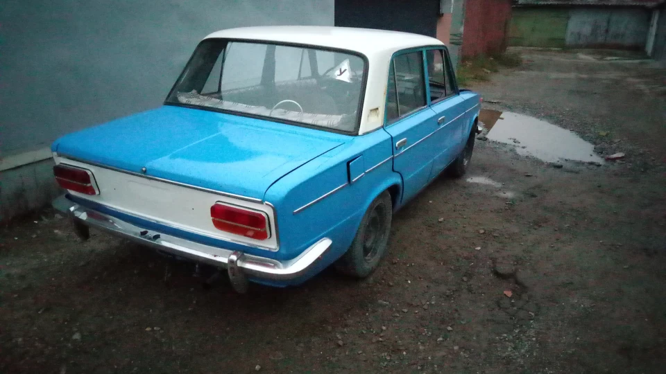 Lada 2103 3