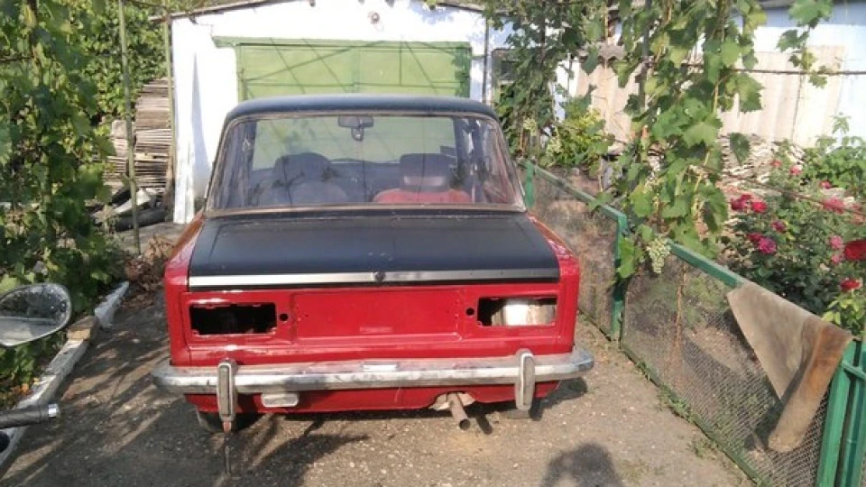 Lada 2103 2