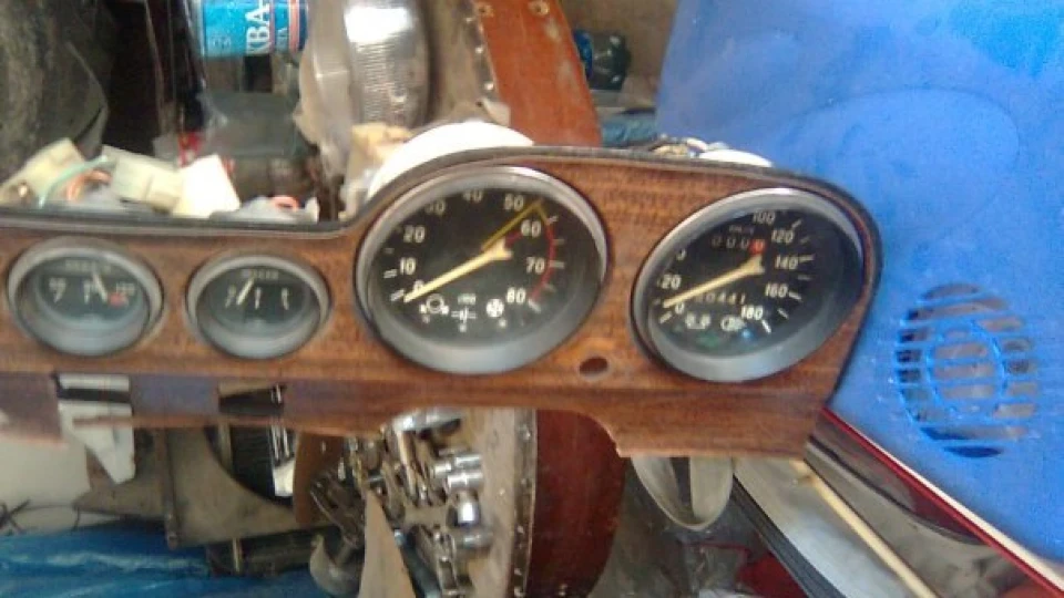 Lada 2103 4