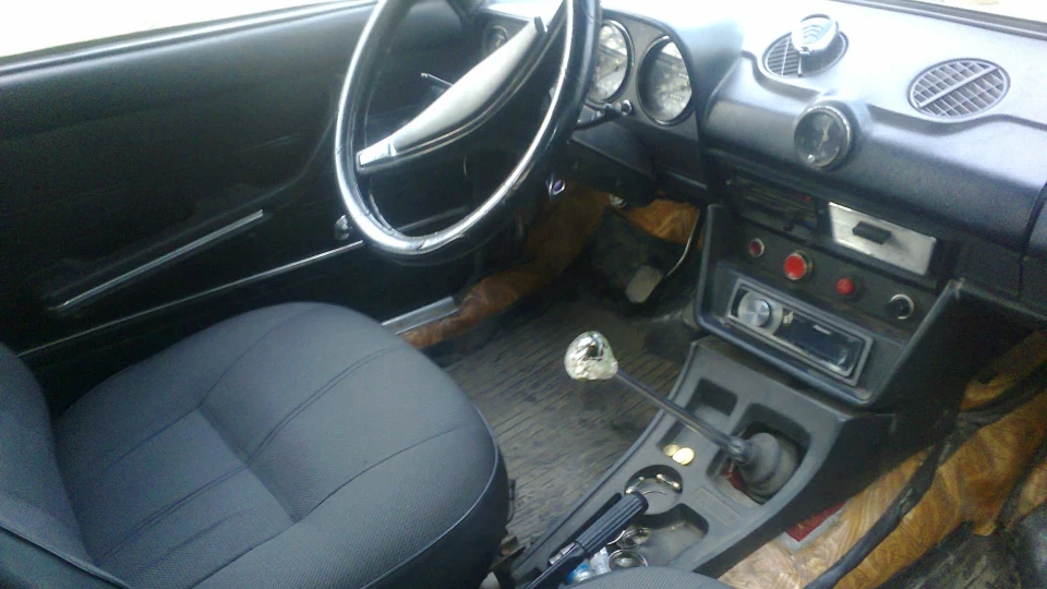 Lada 2103 4
