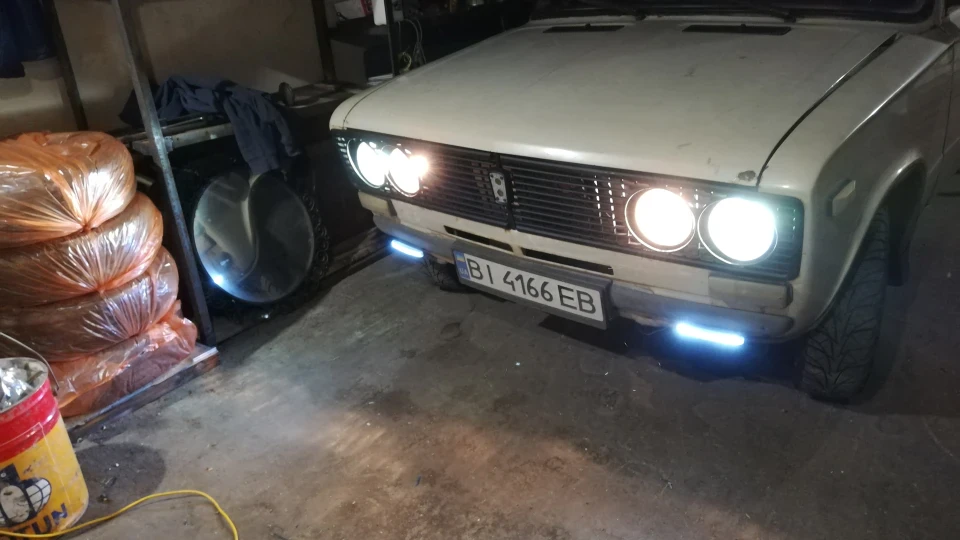 Lada 2103 2