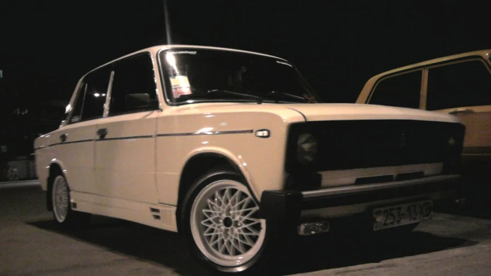 Lada 2103 2
