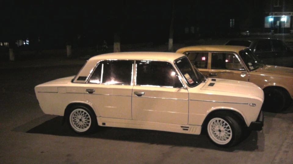 Lada 2103 3