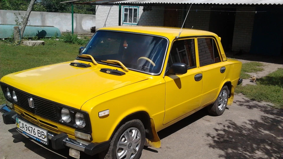 Lada 2103 3