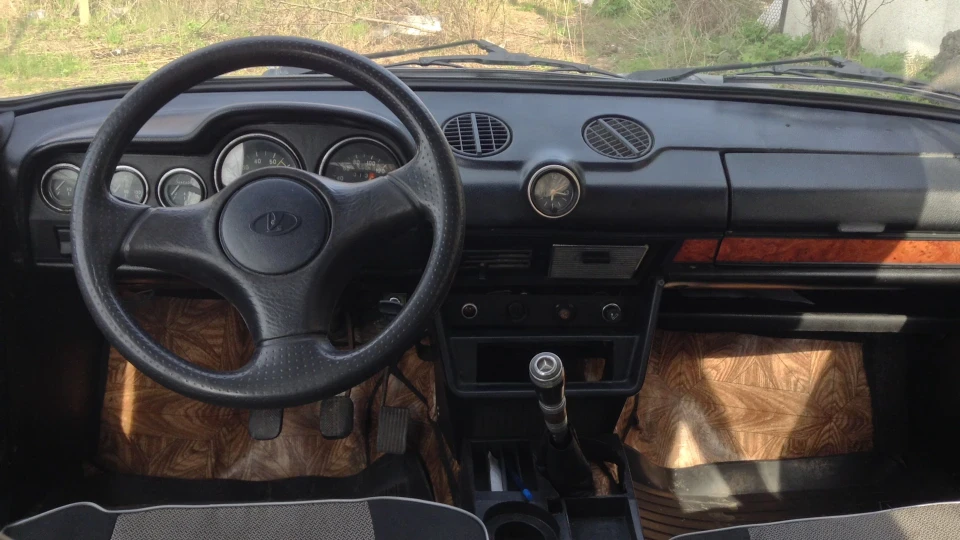Lada 2103 3