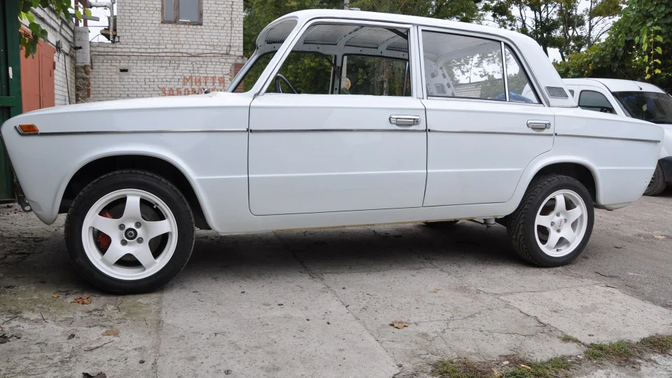 Lada 2103 16v 4