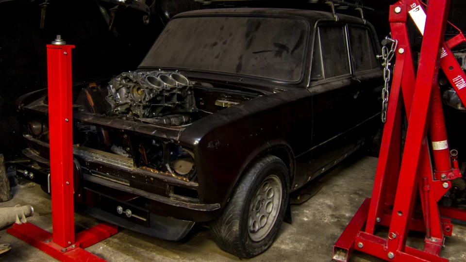 Lada 2103 1981 v2.0