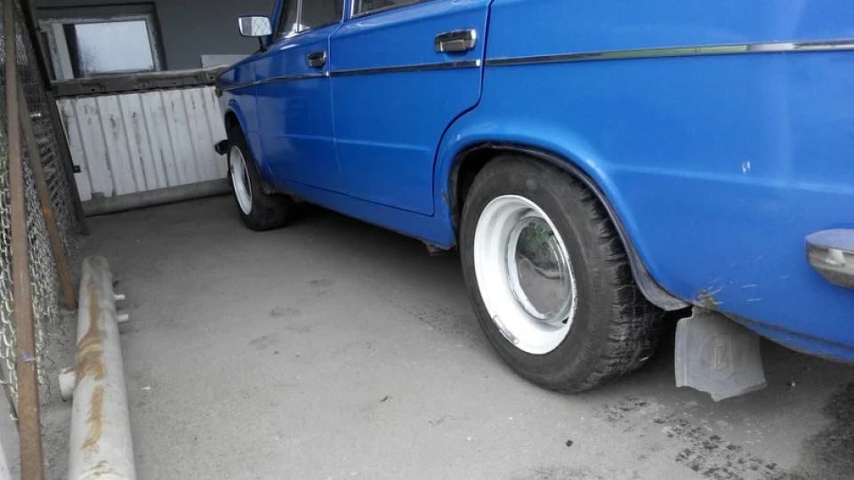 Lada 2103 Багадельня) 2
