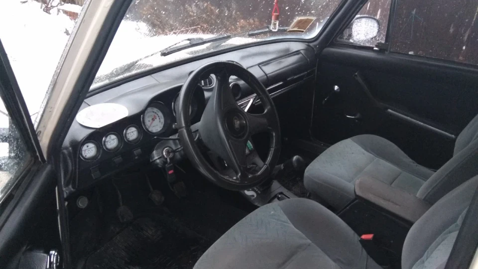 Lada 2103 beige triple 5