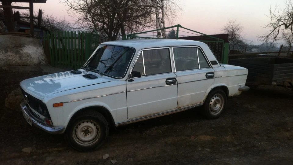 Lada 2103 Білий
