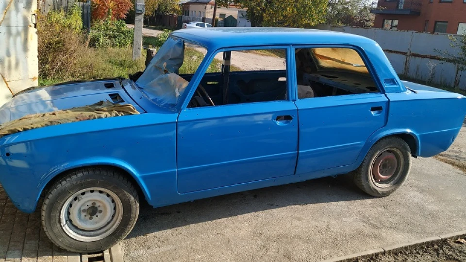Lada 2103 Blue Beauty 3