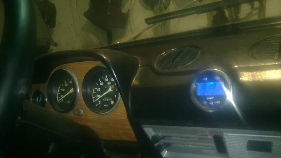 Lada 2103 Бадьора трійка) 3