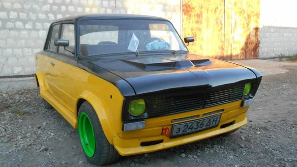 Lada 2103 BRAZZERS 5