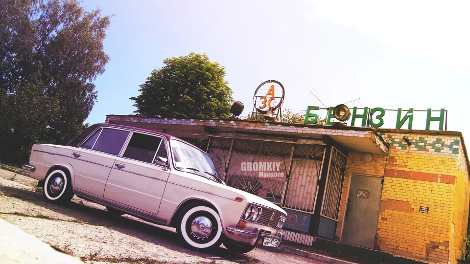 Lada 2103 Classic 4