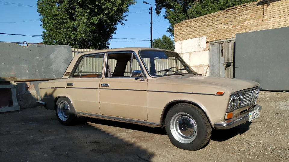 Lada 2103 Кольори капучіно 3