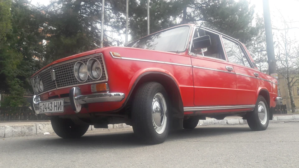 Lada 2103 Яскрава